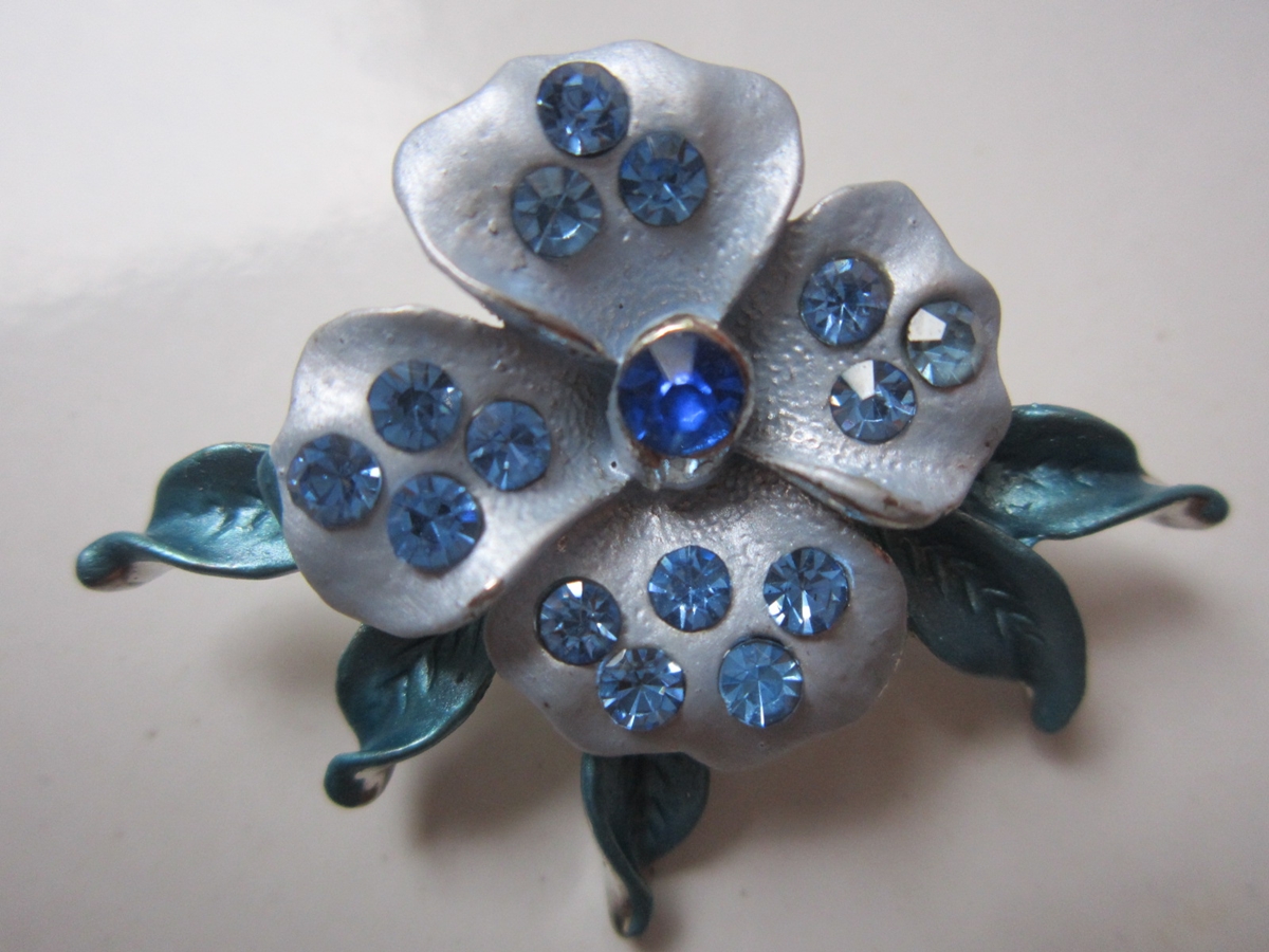 Bros Manik Cantik Bunga Jasmine biru